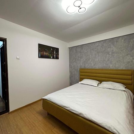 Lukapartaments Tulcea Buitenkant foto