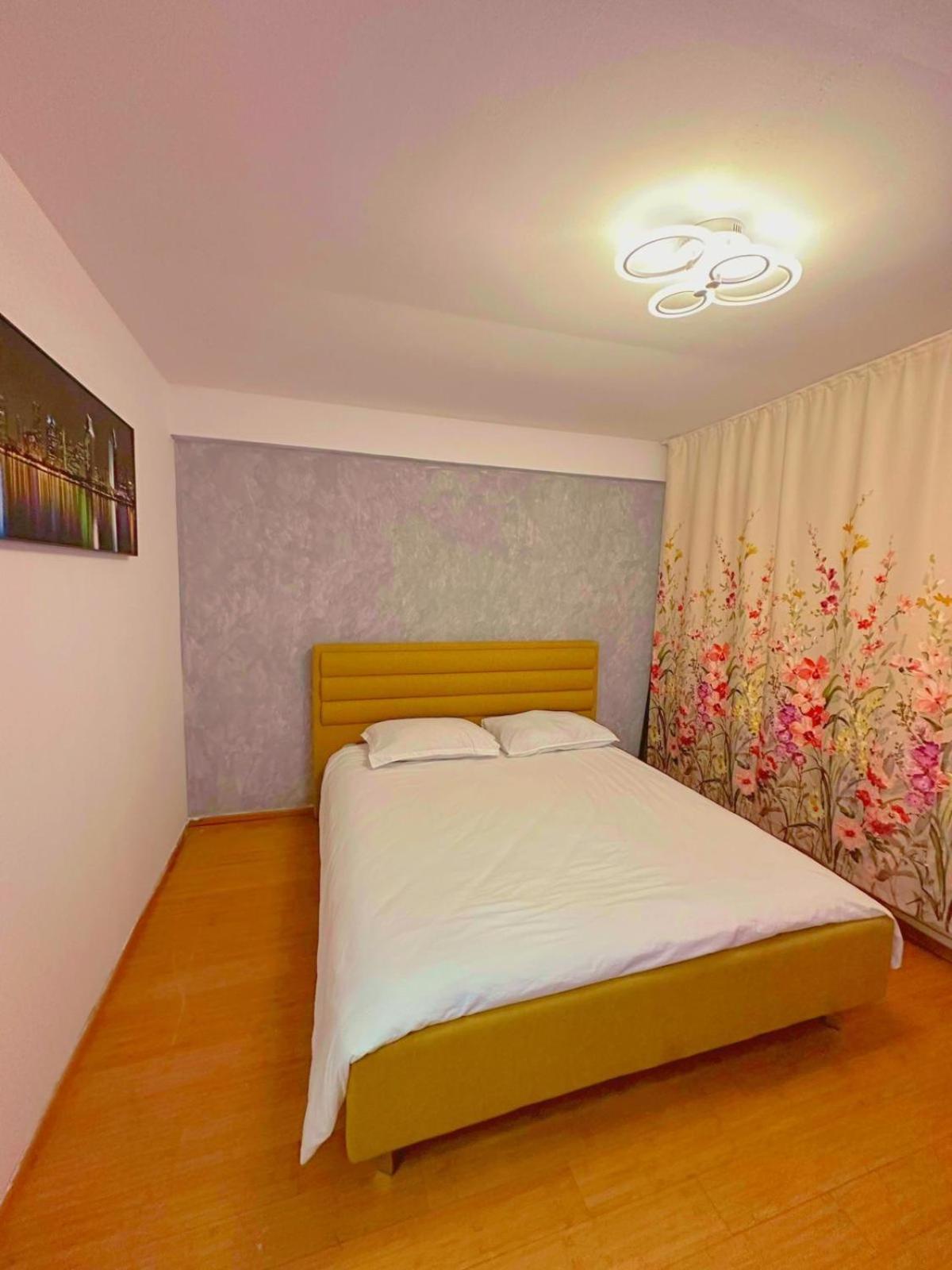 Lukapartaments Tulcea Buitenkant foto